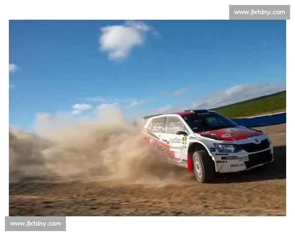 龙游魔鬼赛道突发坠崖事故,车手生死未卜