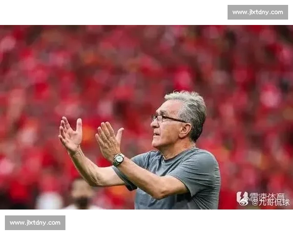 肖赧：东亚杯国足需以成绩为纲，新人培养应服务于战略目标